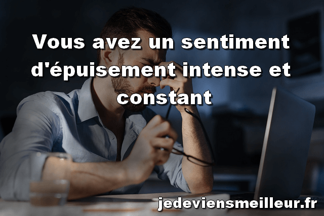 Le sentiment de fatigue intense est un des signes du burnout de l'entrepreneur